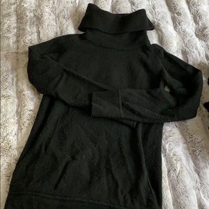 Theory black turtle neck sweater S/P